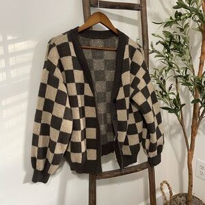 Checkerd Cardigan